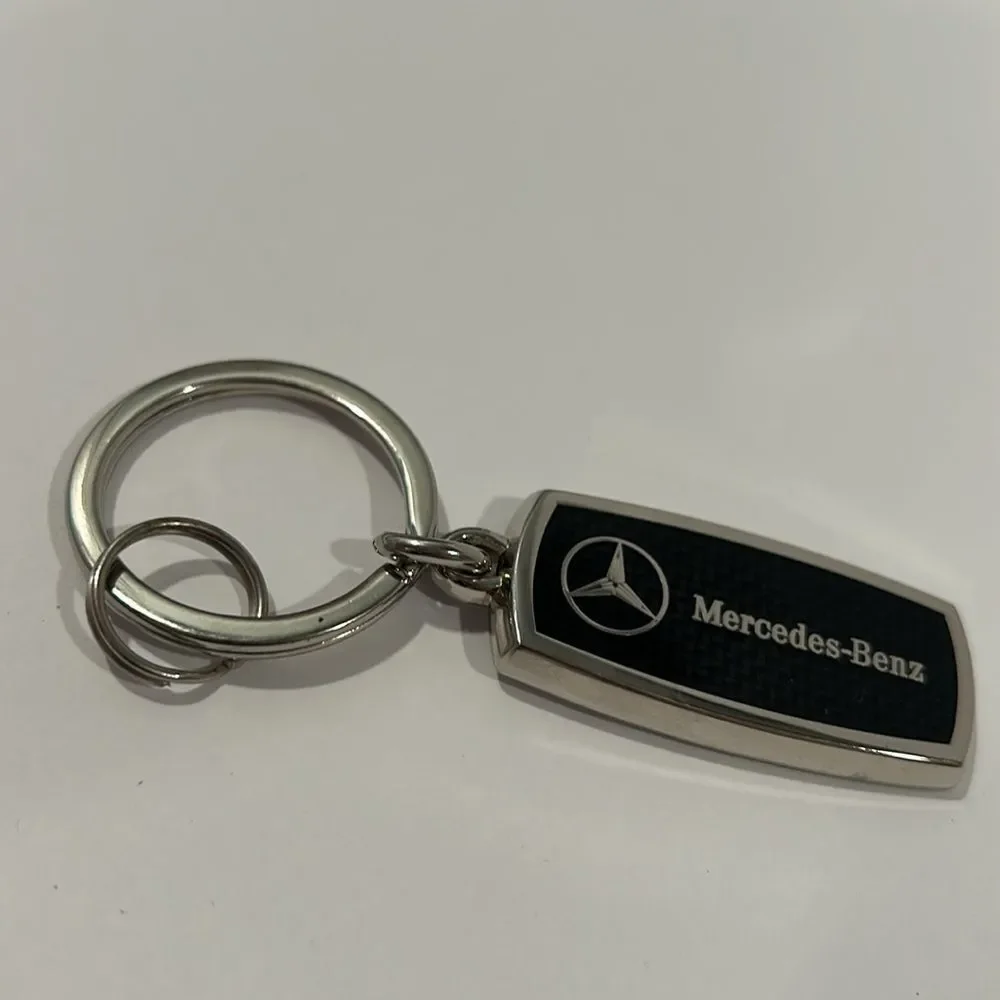NWOT Mercedes-Benz Silver Key Chain - Picture 5 of 5